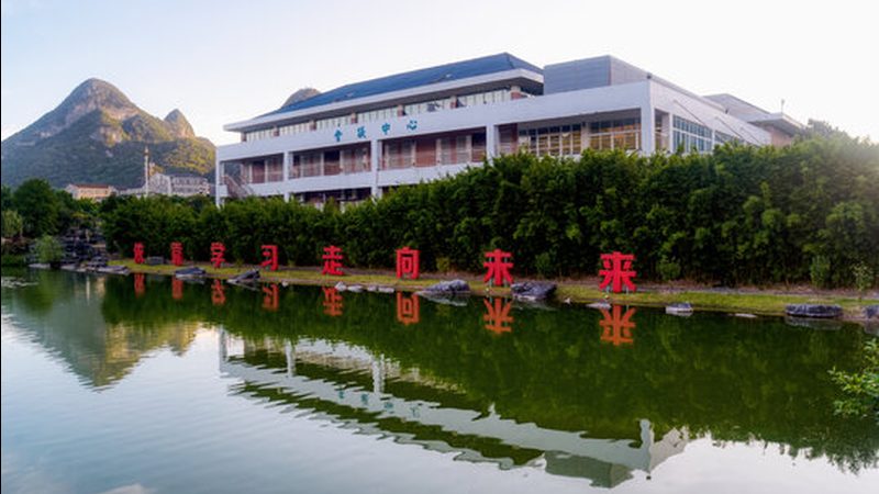 电子元器件采购平台收费标准解析：揭秘行业“潜规则